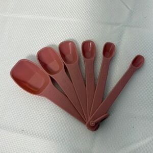 Vintage Tupperware Mauve Dusty Rose Measuring Spoons Set 6 Pc D-Ring 1980s